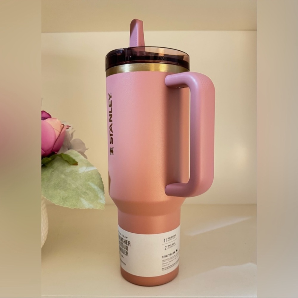 🎉LAST PIECE🎉Stanley 40oz Quencher Protour Flipstraw Tumbler Antique Pink - Picture 4 of 9